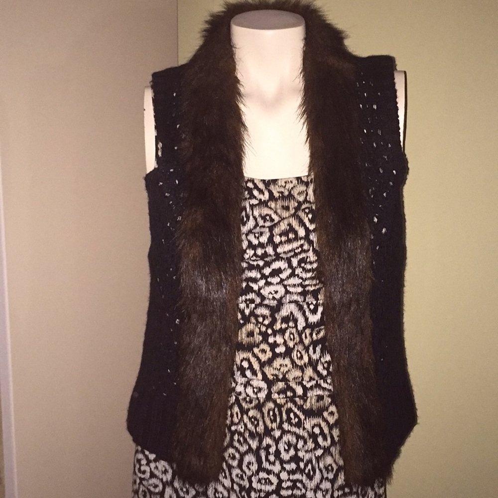 OFFERS COND. CATO KNITTED VEST SIZE S- EXCEL COND. - Picture 2 of 14